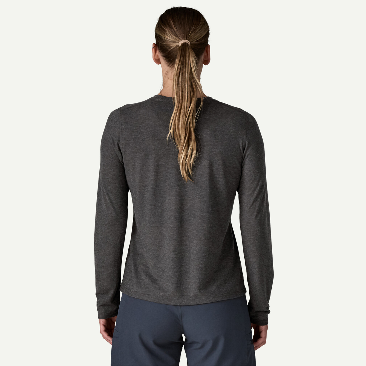 Patagonia Womens Long Sleeve Cap Cool Trail Shirt S26-Ink Black