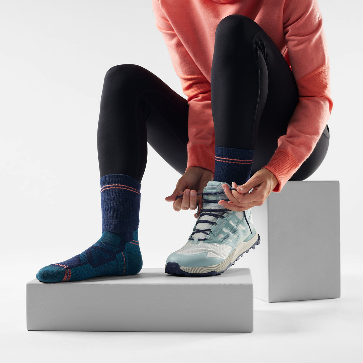 Smartwool Womens Performance Hike Full Cushion Crew - Deep Navy