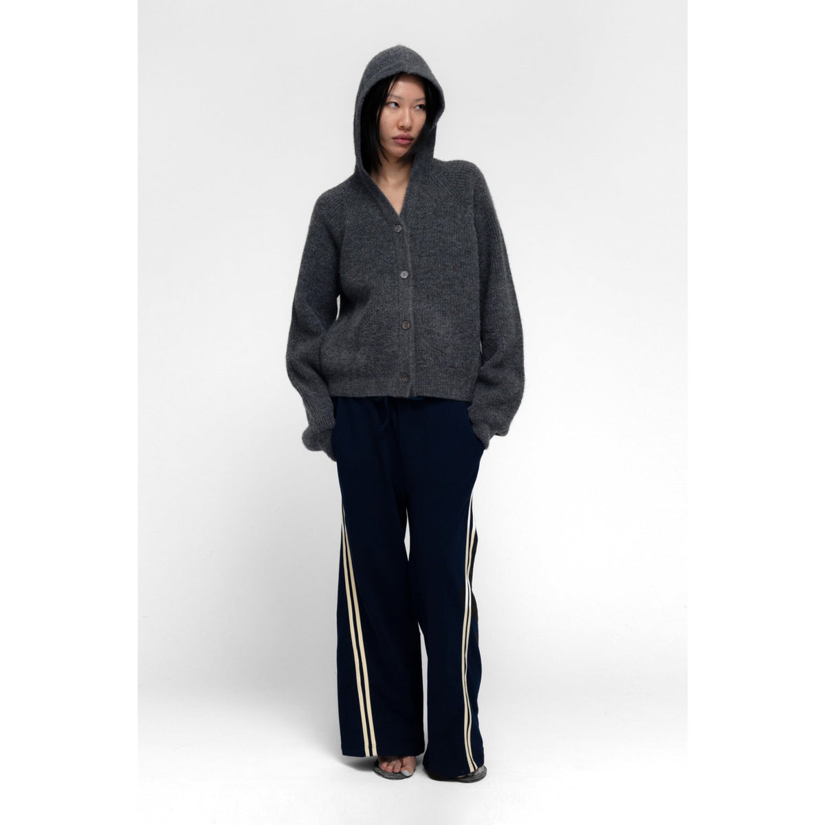 Find Me Now Womens Rael Cardigan-Heather Gray