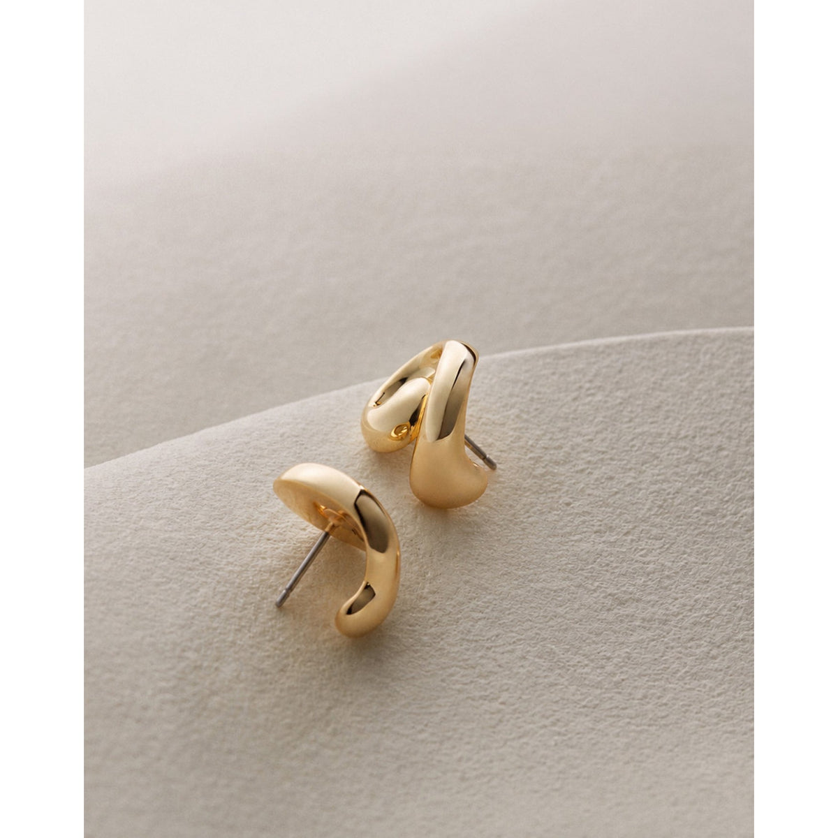 Jenny Bird Womens Small Gio Earrings in High Polish Gold - Gold