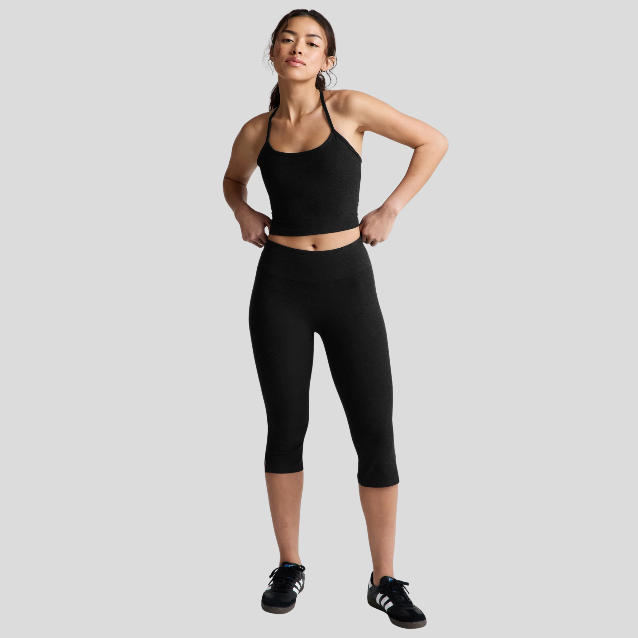 Beyond Yoga Womens Spacedye Cropped Flare Capri-Black