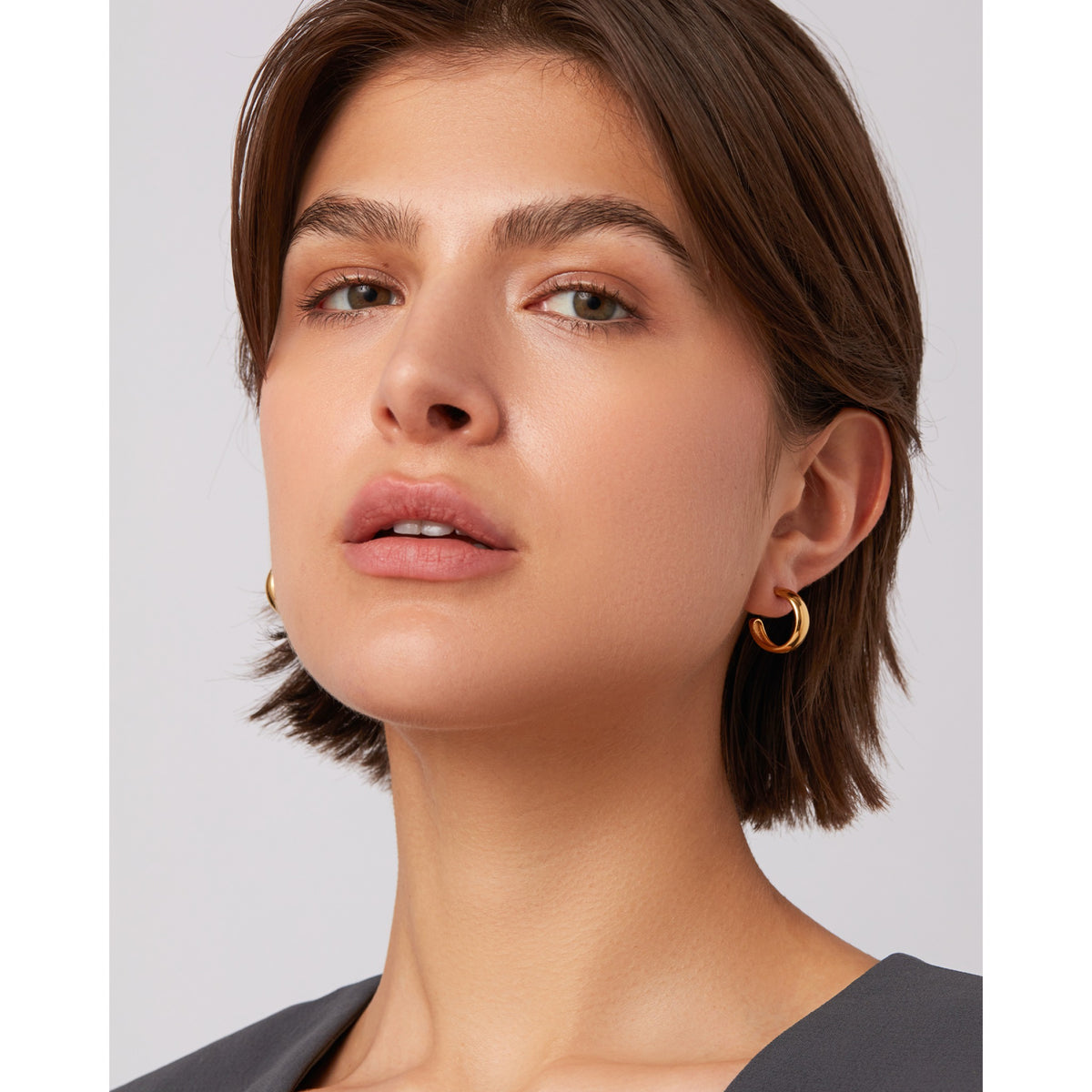 Jenny Bird Womens Staple Hoops Small in High Polish Gold - Gold