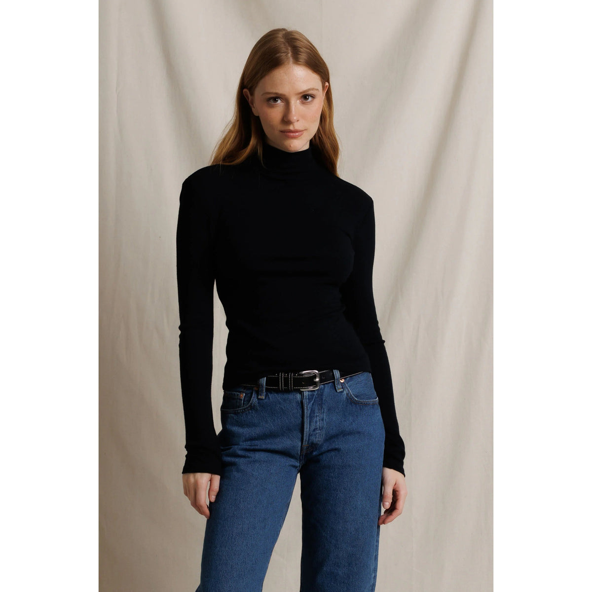 Perfect White Tee Womens Tati Sweatshirt - True Black