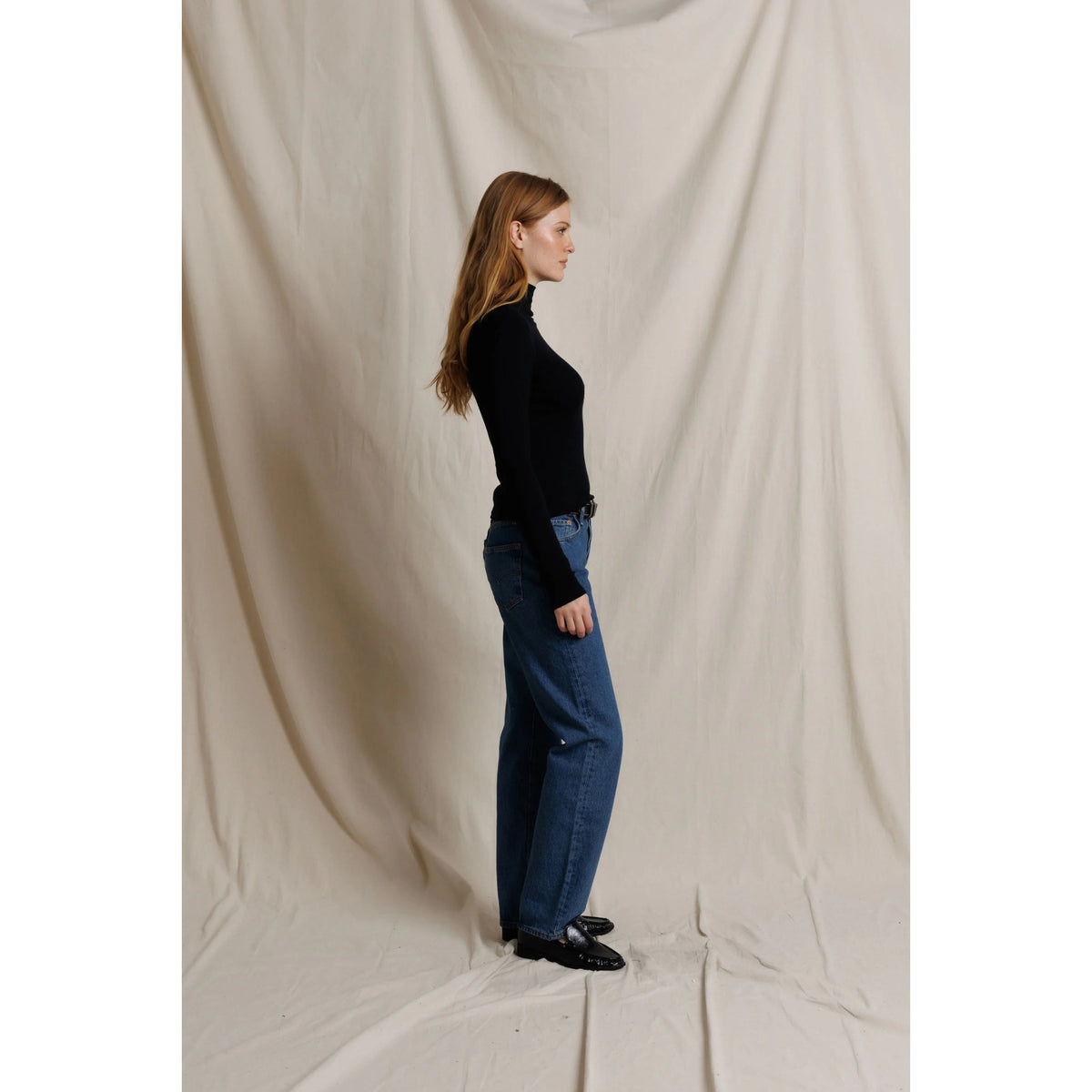 Perfect White Tee Womens Tati Sweatshirt - True Black