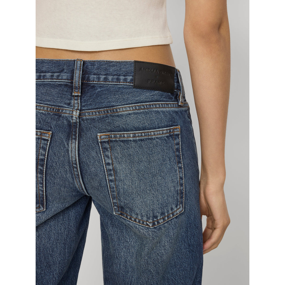 Frame Denim Womens The Gray in Tolerate
