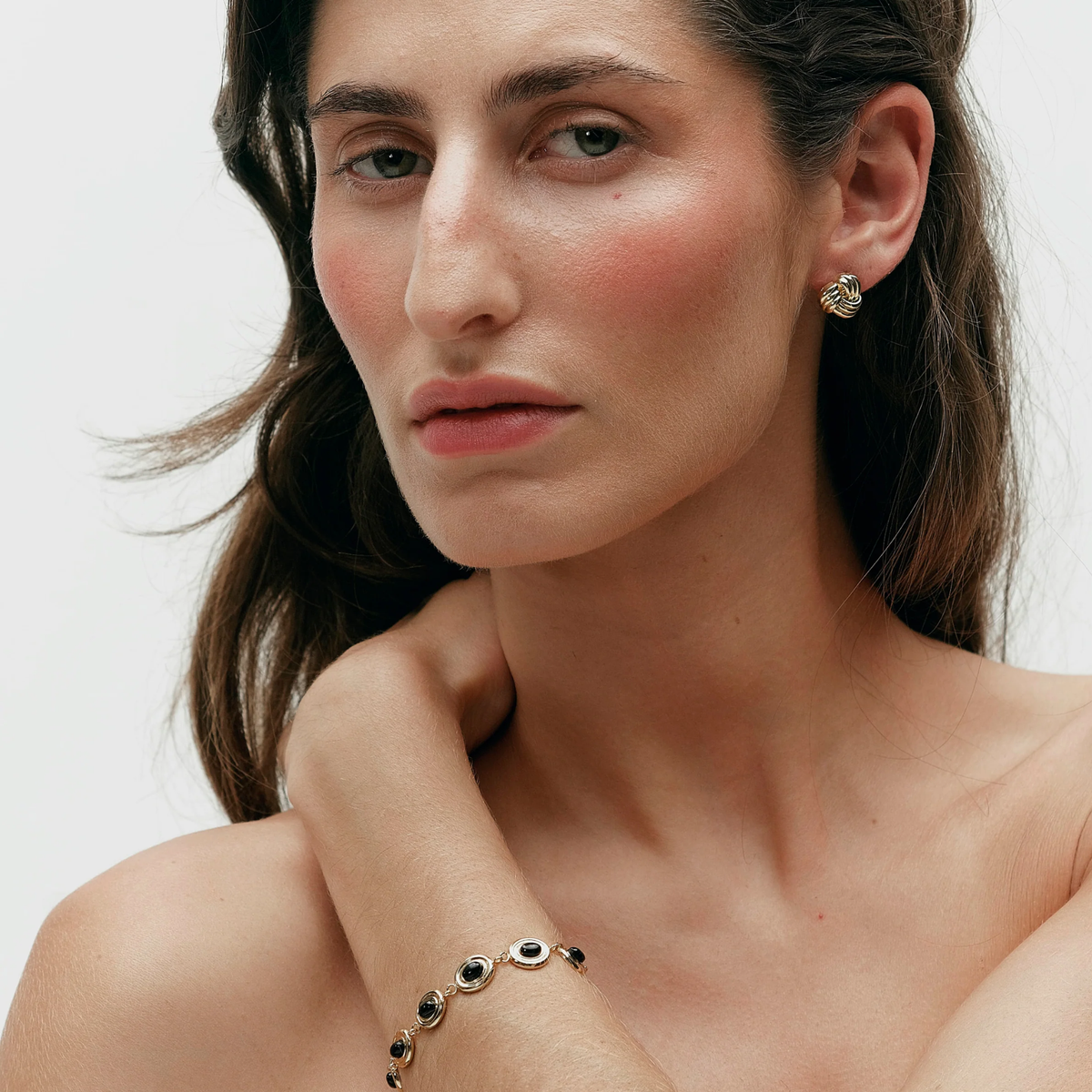Heaven Mayhem Womens Vali Earrings In Gold-Gold