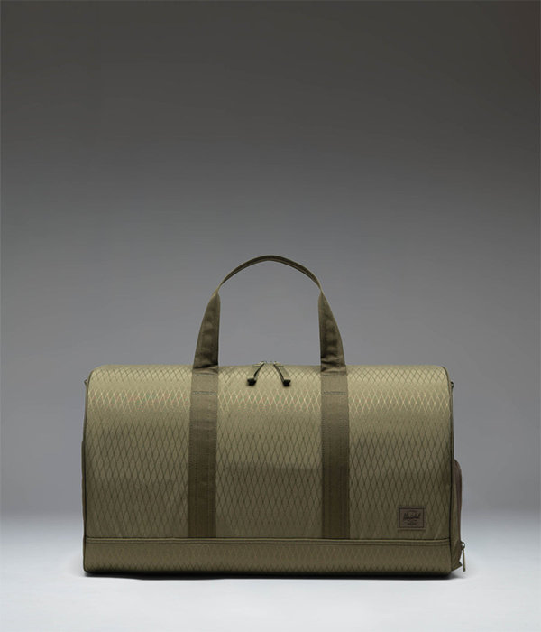 Herschel Novel Duffle in Ivy Green Diamond