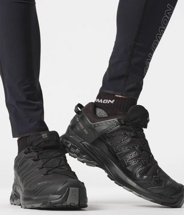 Mens XA PRO 3D V9 GORE-TEX in Black / Phantom / Pewter