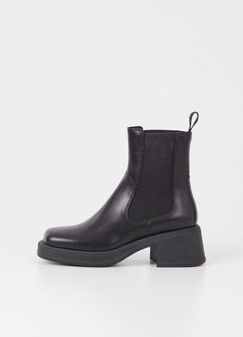 Womens Dorah Boot in Black F24