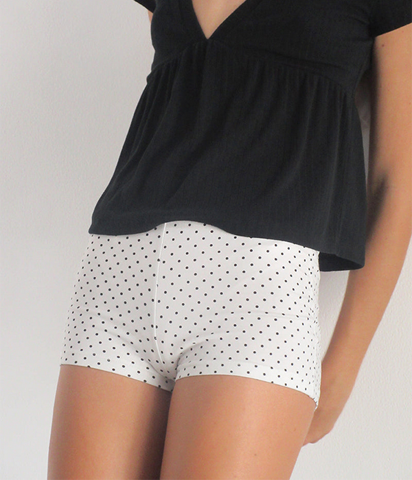 Womens Eunia Short in Micro Polka White