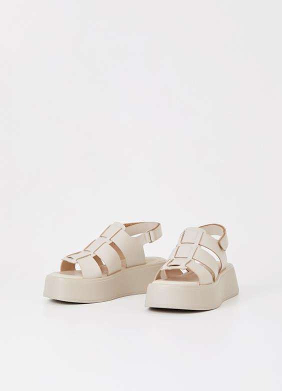 Womens Courtney Sandal in Off White