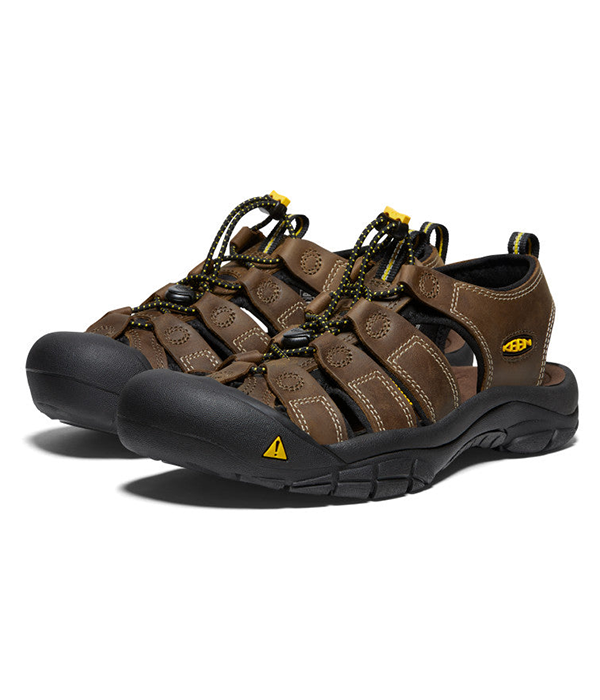 Mens Newport Wide in Bison