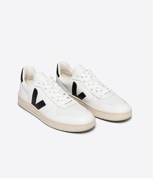Mens V-10 Leather in Extra White / Black