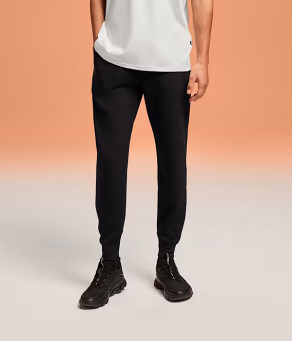 On Running Mens Sweat Pant in Black