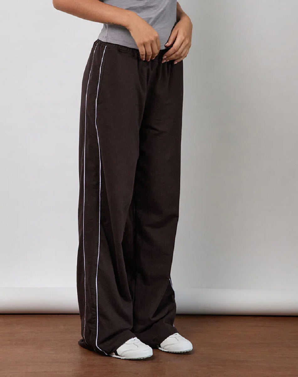 Womens Benton Jogger in Bitter Choc Violet Bind