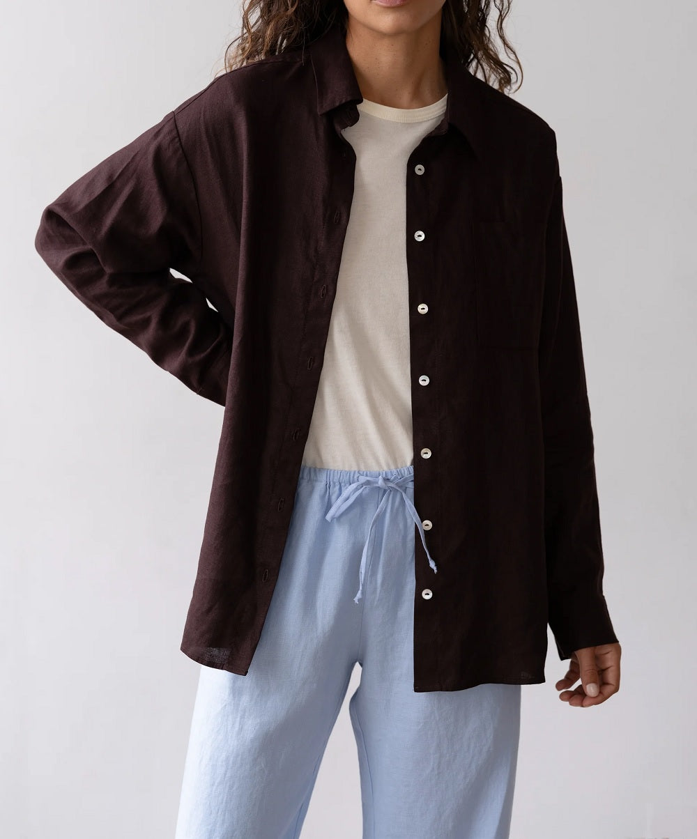 Womens The Linen Relaxed Shirt in Espresso
