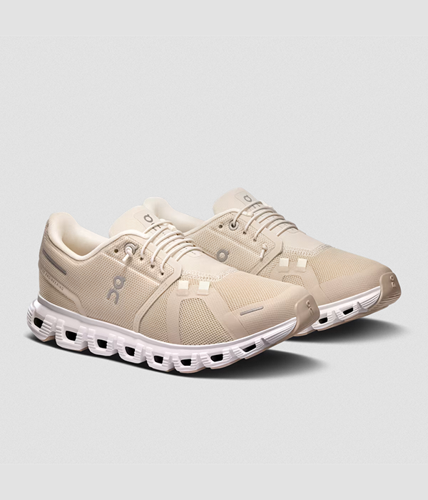 Womens Cloud 6 in Pearl | White