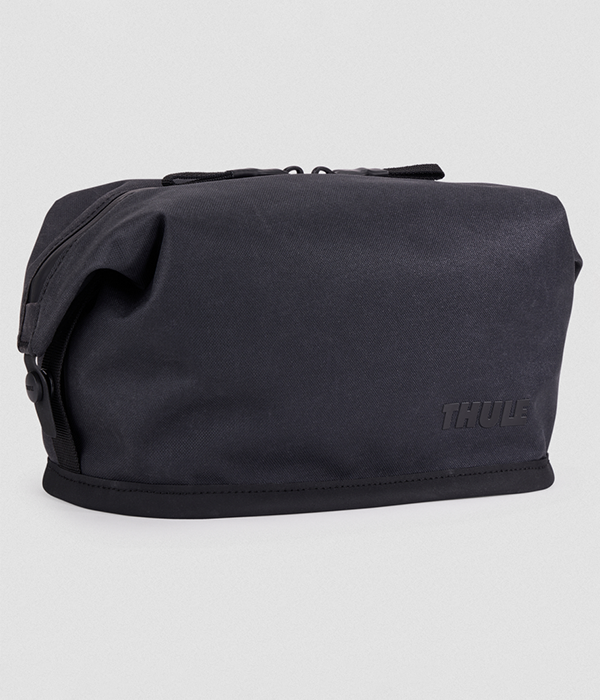 Aion Toiletry Bag in Black